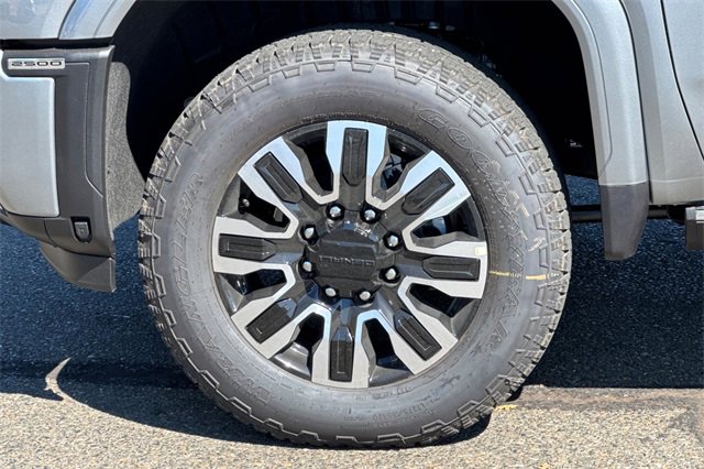 New 2026 GMC Sierra 2500 Denali Ultimate w/ Max Trailering Package image 32