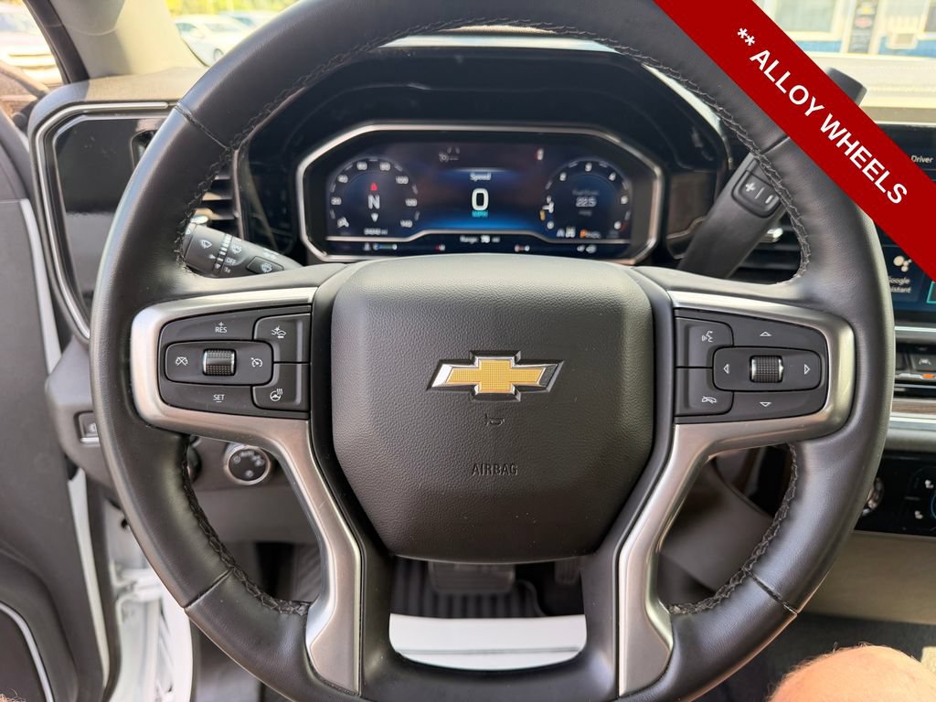 Used 2024 Chevrolet Silverado 1500 LT AWD/4WD image 17