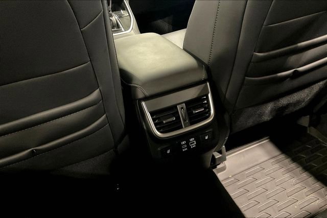 Used 2025 Subaru Outback Limited image 34