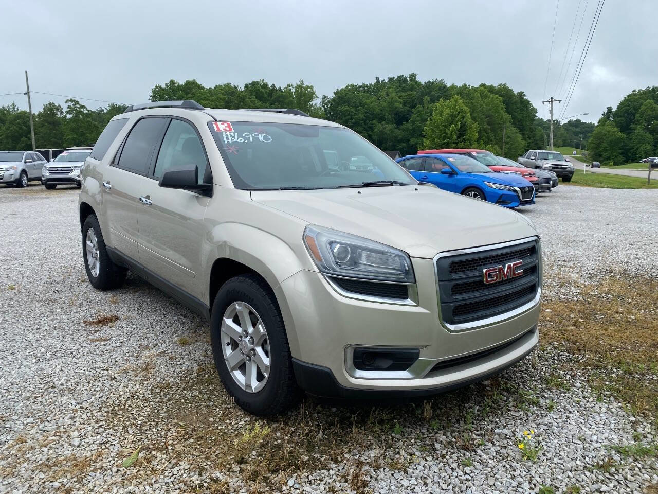 Used 2013 GMC Acadia SLE image 1