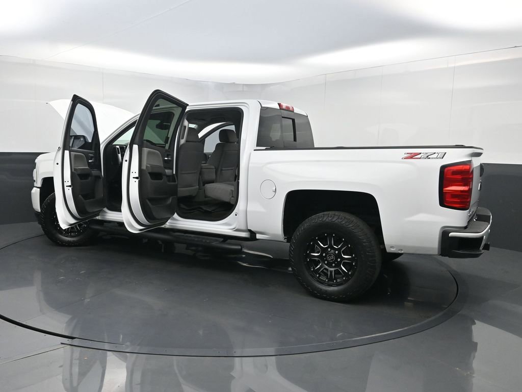 Used 2018 Chevrolet Silverado 1500 LT w/ Texas Edition AWD/4WD image 34
