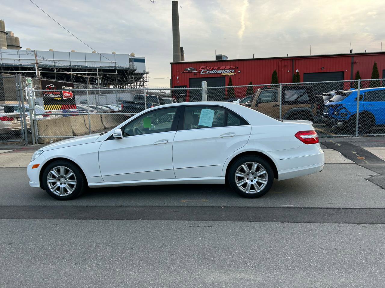 Used 2013 Mercedes-Benz E 350 4MATIC Sedan image 8