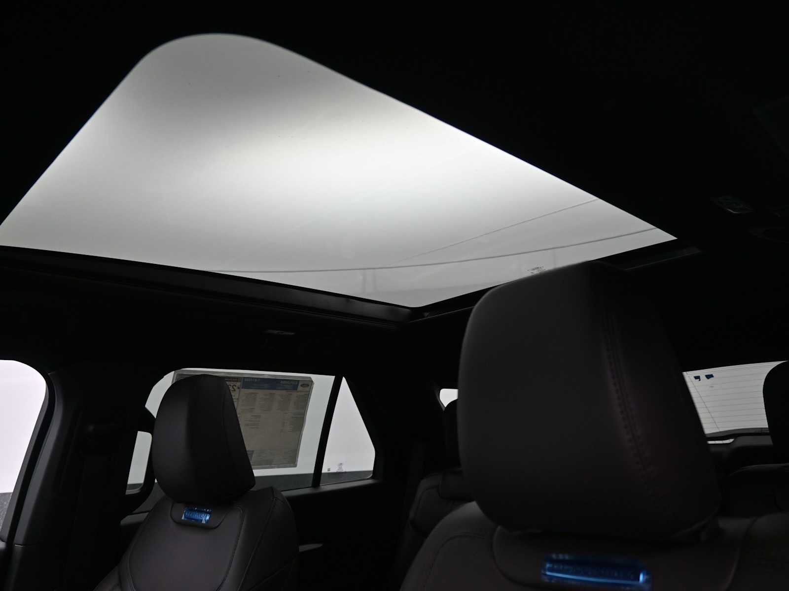 New 2026 Ford Explorer Platinum image 24