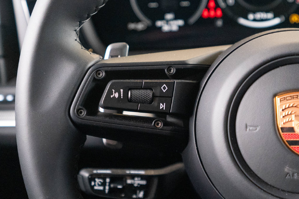 New 2026 Porsche Cayenne AWD/4WD image 32