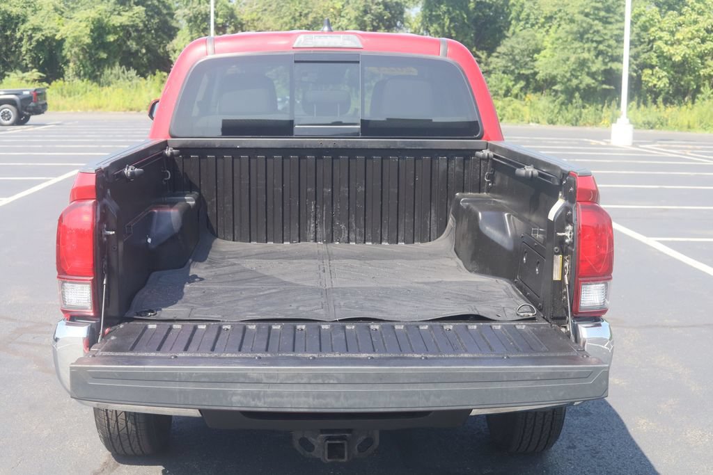 Used 2023 Toyota Tacoma SR5 AWD/4WD image 28