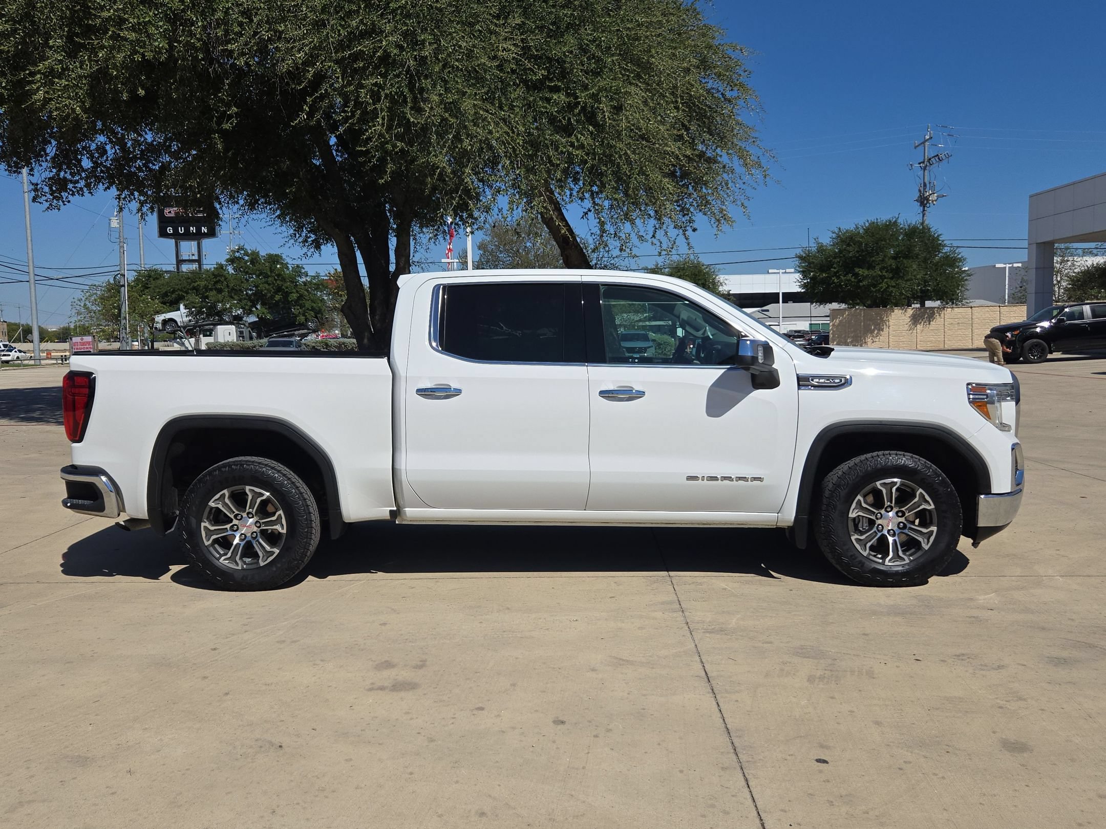 Certified 2021 GMC Sierra 1500 SLT w/ SLT Convenience Package RWD image 2