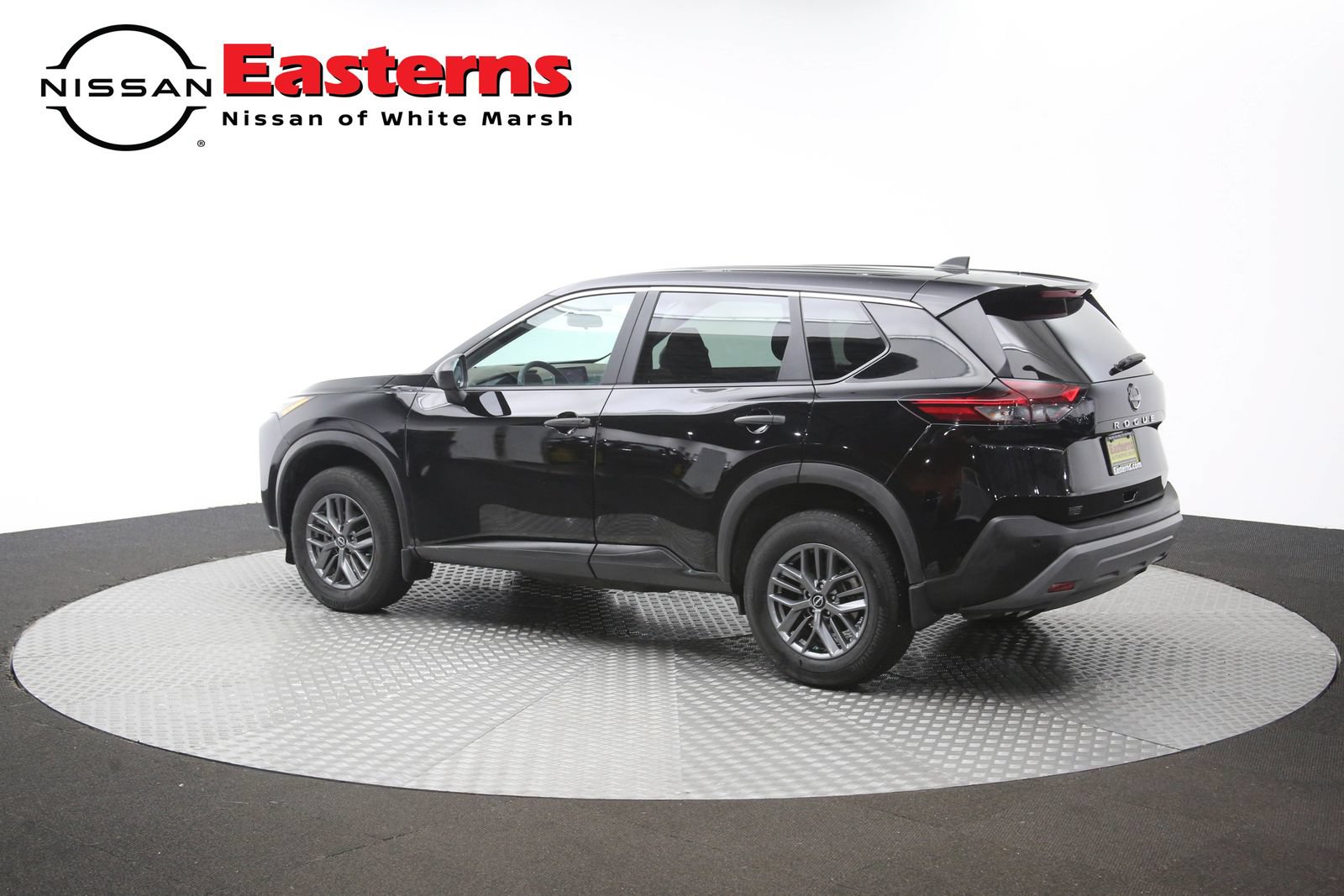 Used 2023 Nissan Rogue S FWD image 62