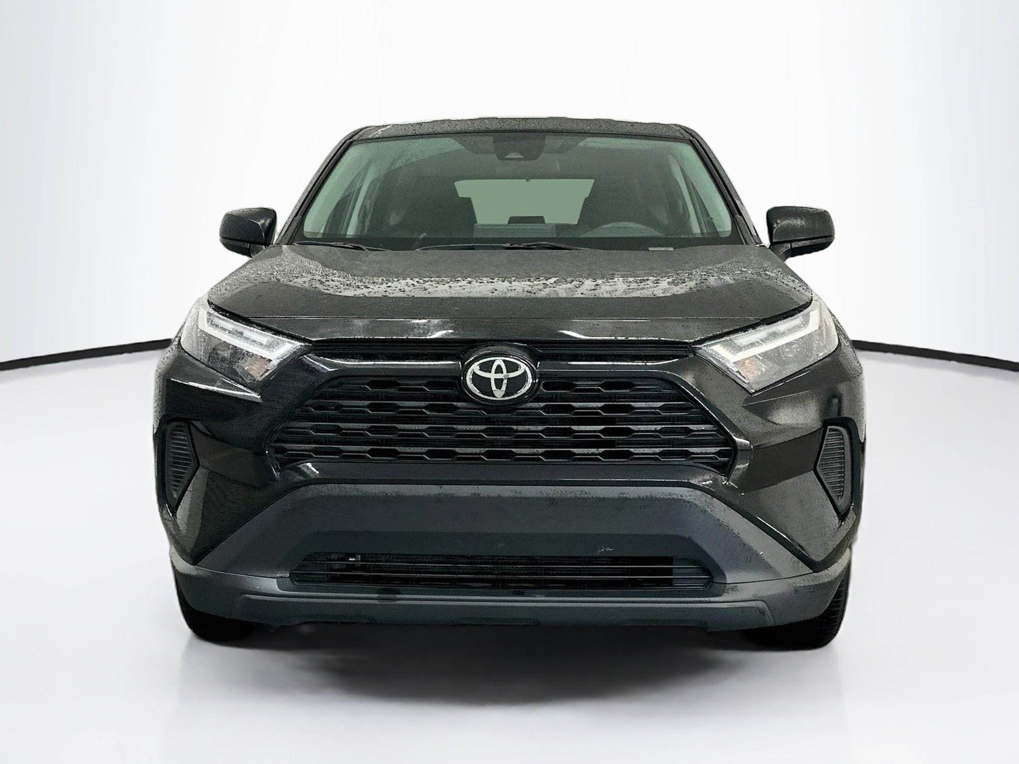 Used 2025 Toyota RAV4 LE AWD/4WD image 2