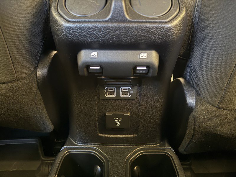 Used 2019 Jeep Wrangler Unlimited Sahara w/ Cold Weather Group image 39