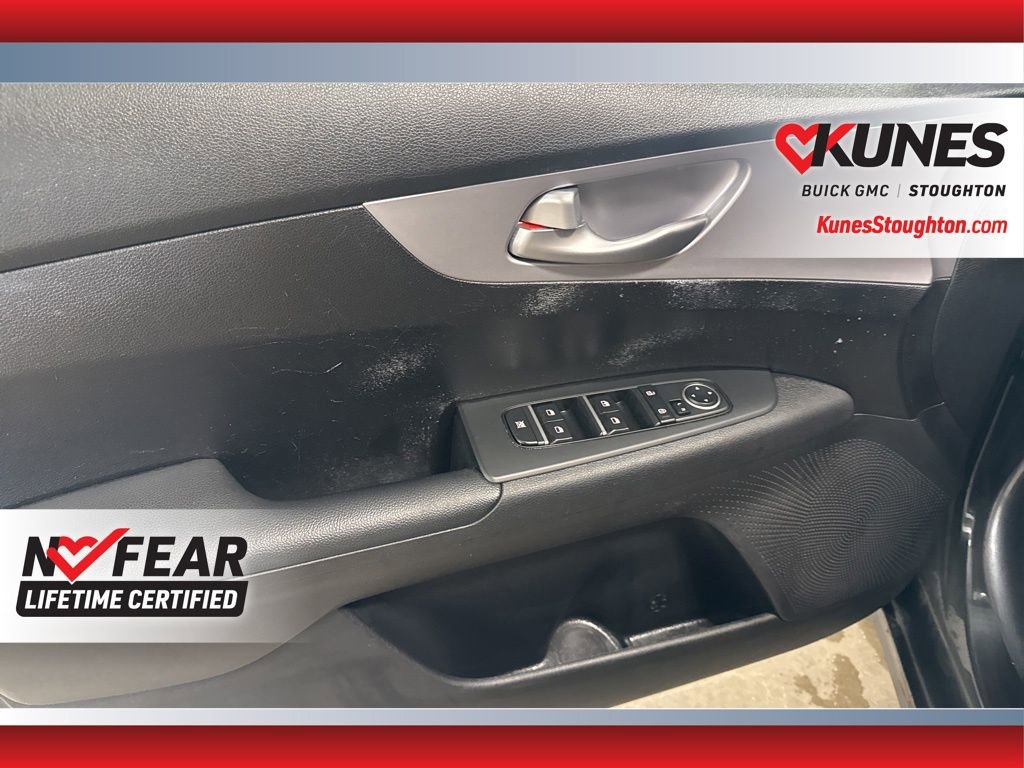 Used 2024 Kia Forte LXS image 18
