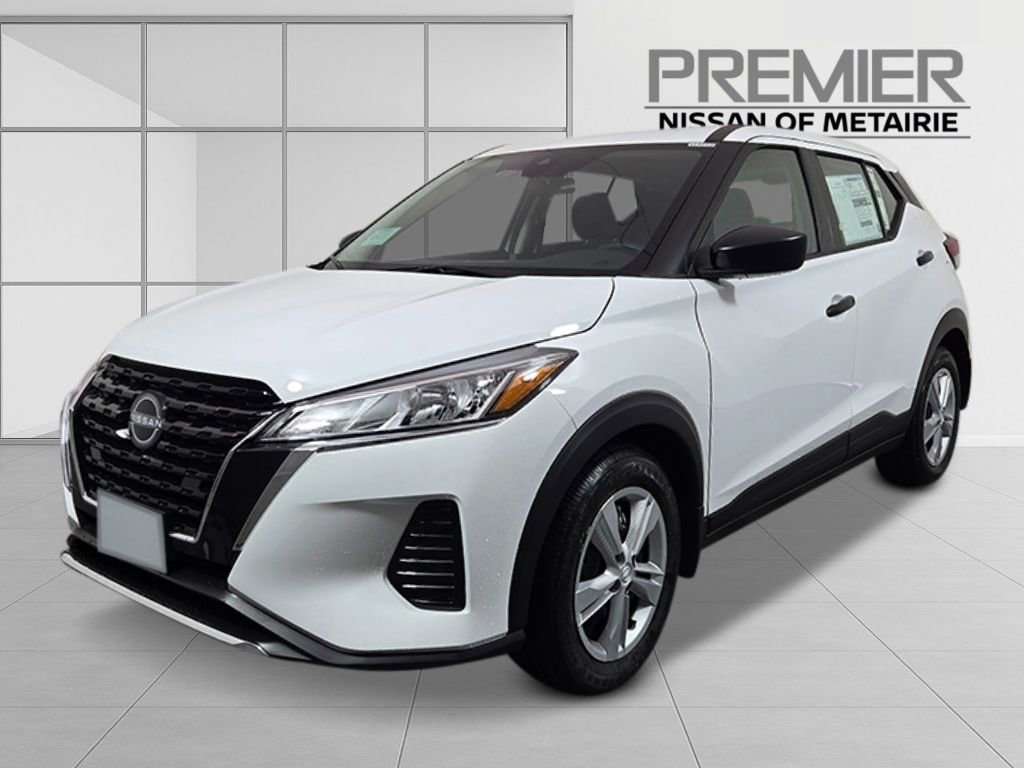 New 2025 Nissan Kicks Play S image 1