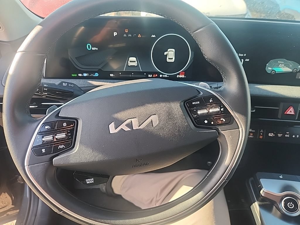 Certified 2024 Kia EV6 Light RWD image 22