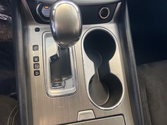 Used 2017 Nissan Murano SV image 25