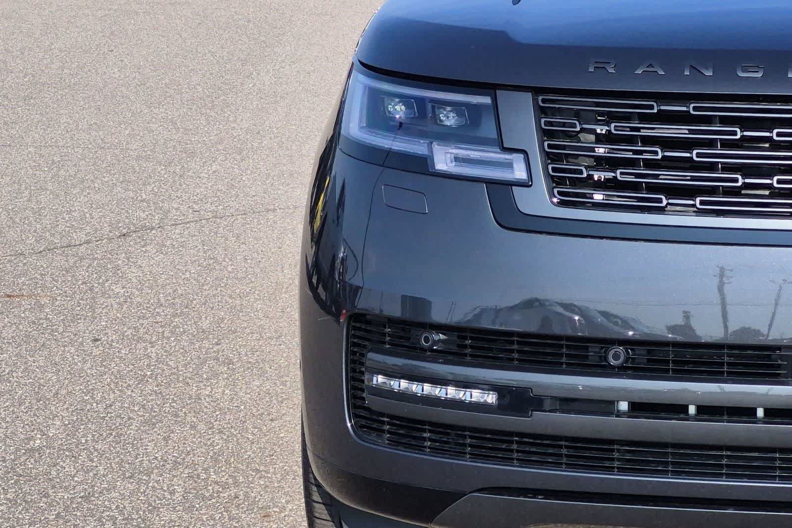 New 2026 Land Rover Range Rover Long Wheelbase SE AWD/4WD image 10