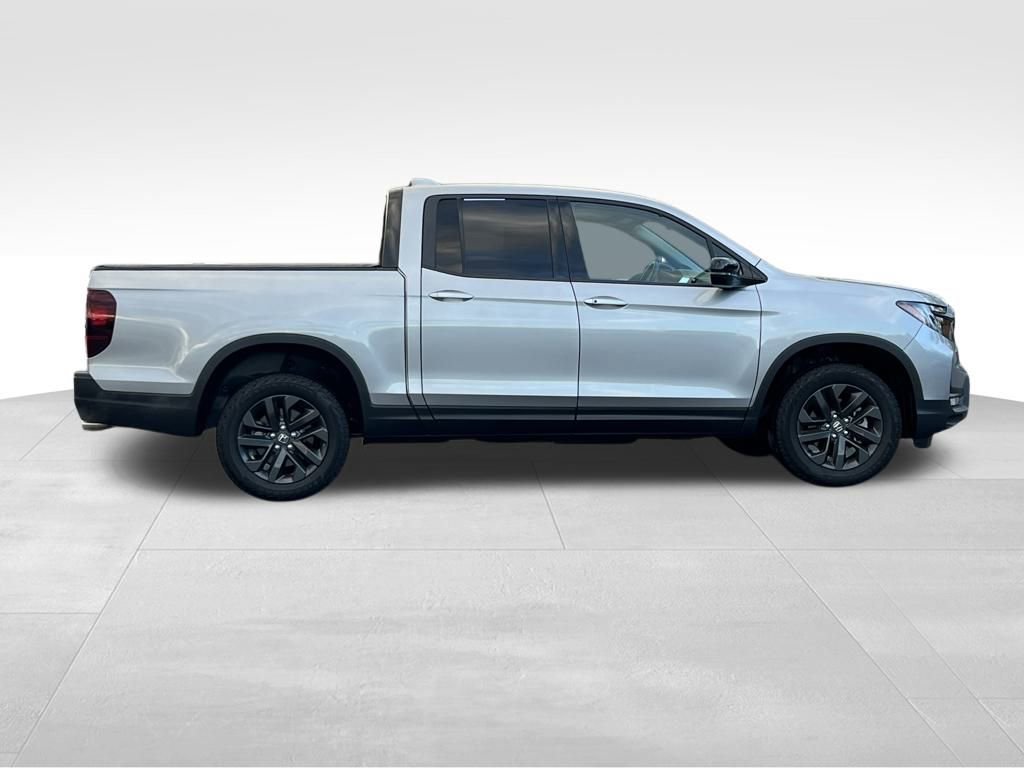 Used 2024 Honda Ridgeline Sport image 3