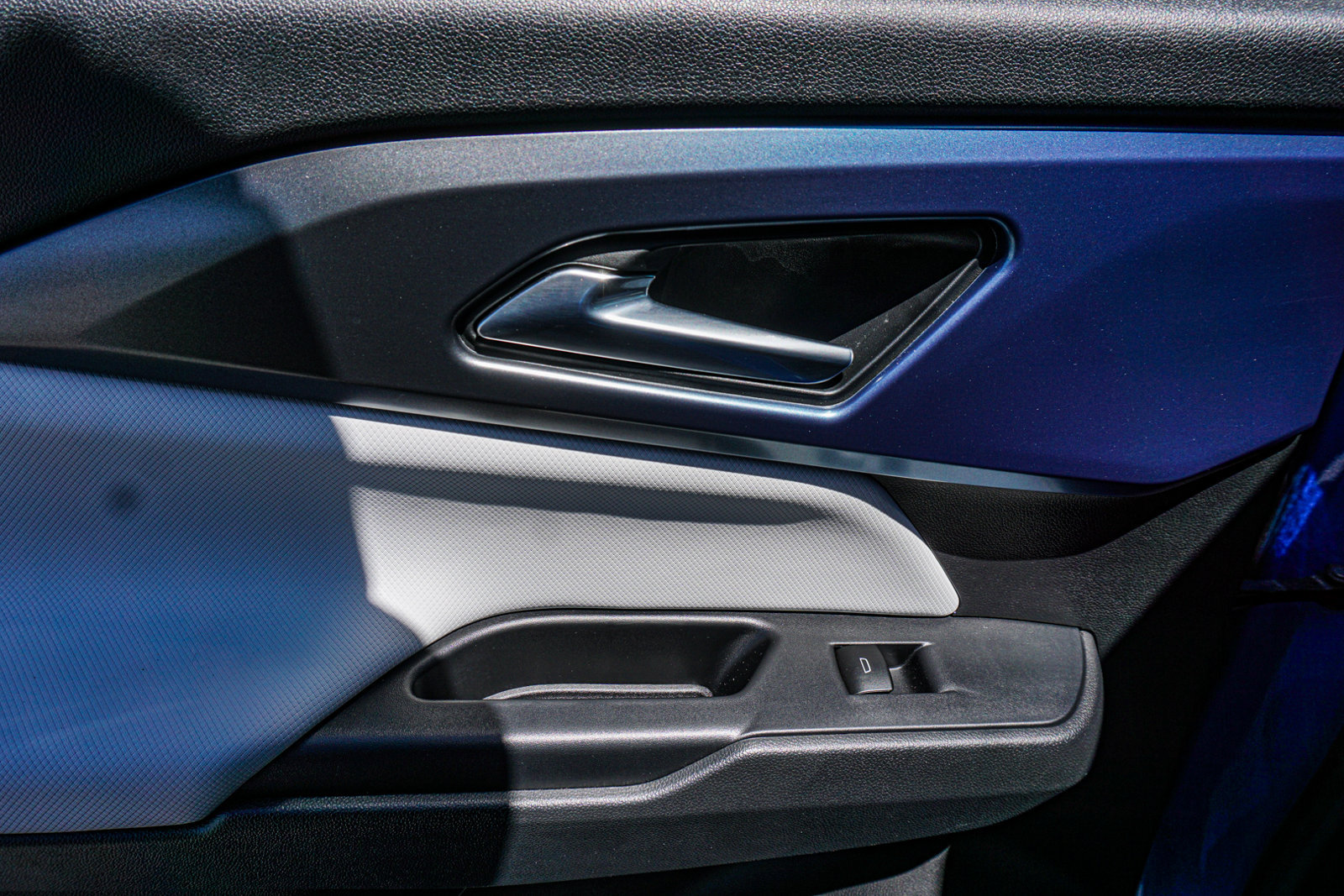 New 2026 Chevrolet Equinox EV LT FWD image 50