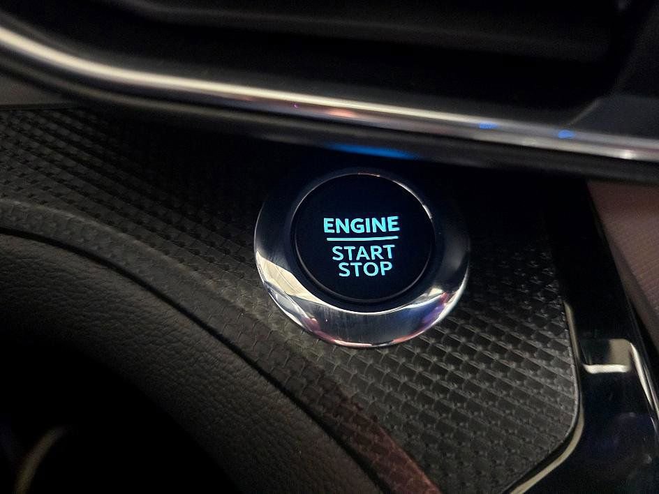 Used 2023 Ford Explorer ST-Line image 47