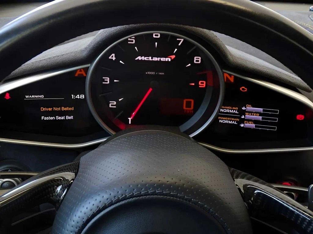 Used 2015 McLaren 650S Spider image 19