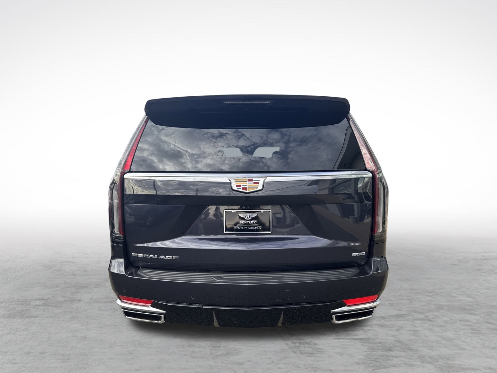 Used 2023 Cadillac Escalade Premium Luxury image 9