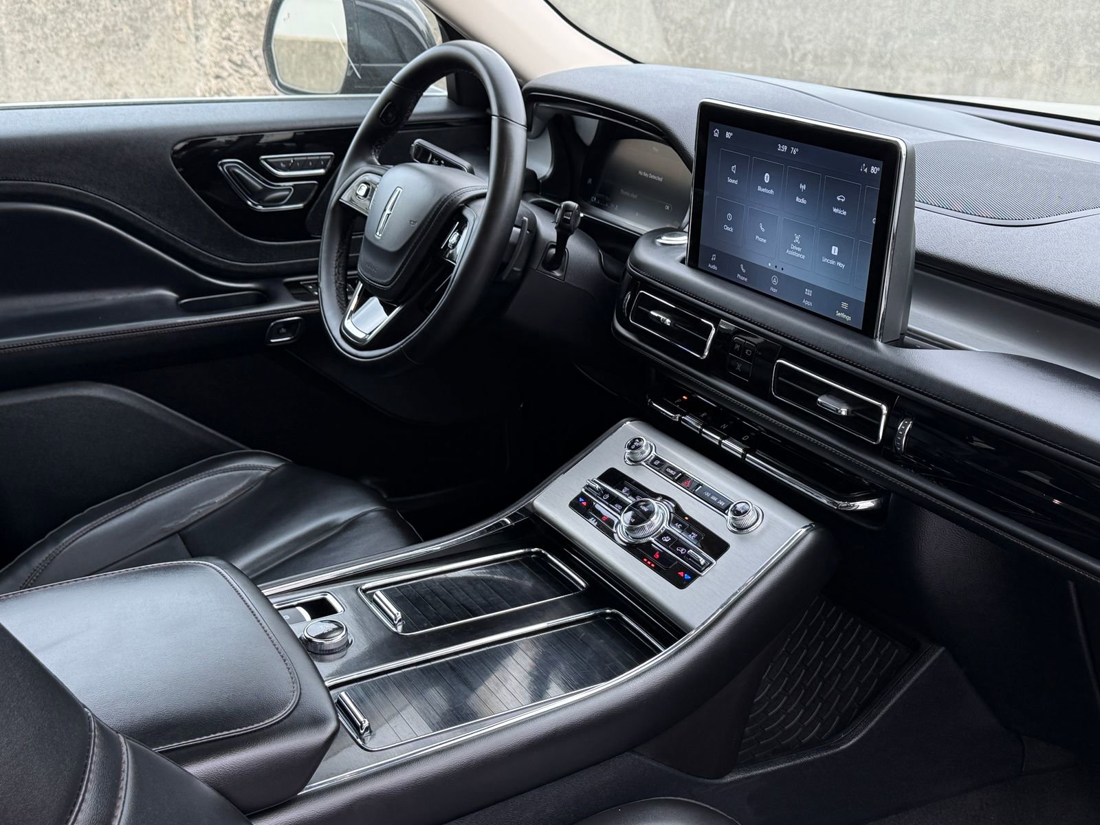 Certified 2023 Lincoln Aviator AWD w/ Premium Package image 10