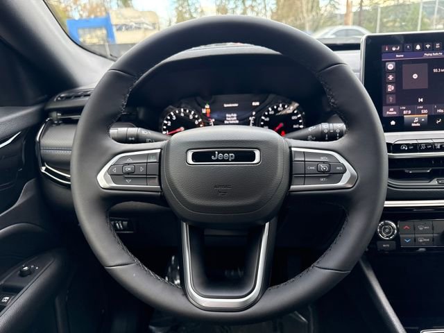 New 2026 Jeep Compass Latitude image 18