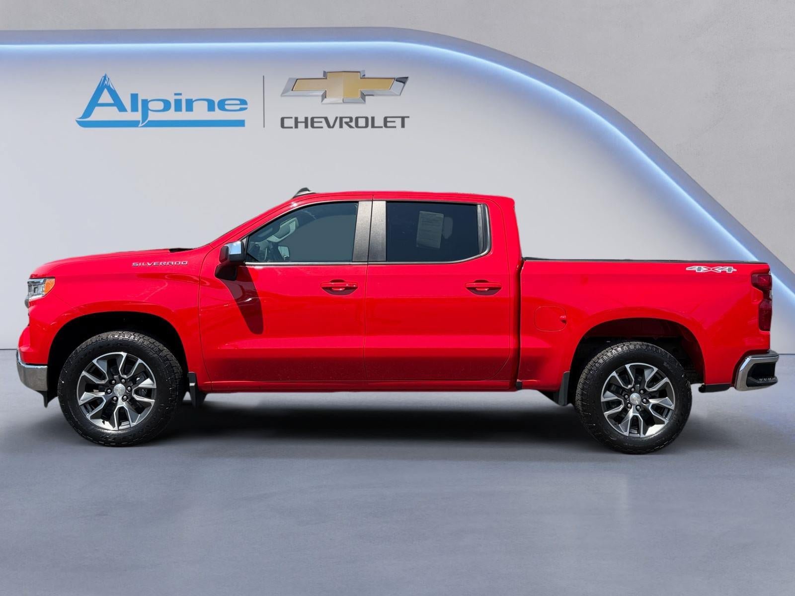Used 2023 Chevrolet Silverado 1500 LT AWD/4WD image 2