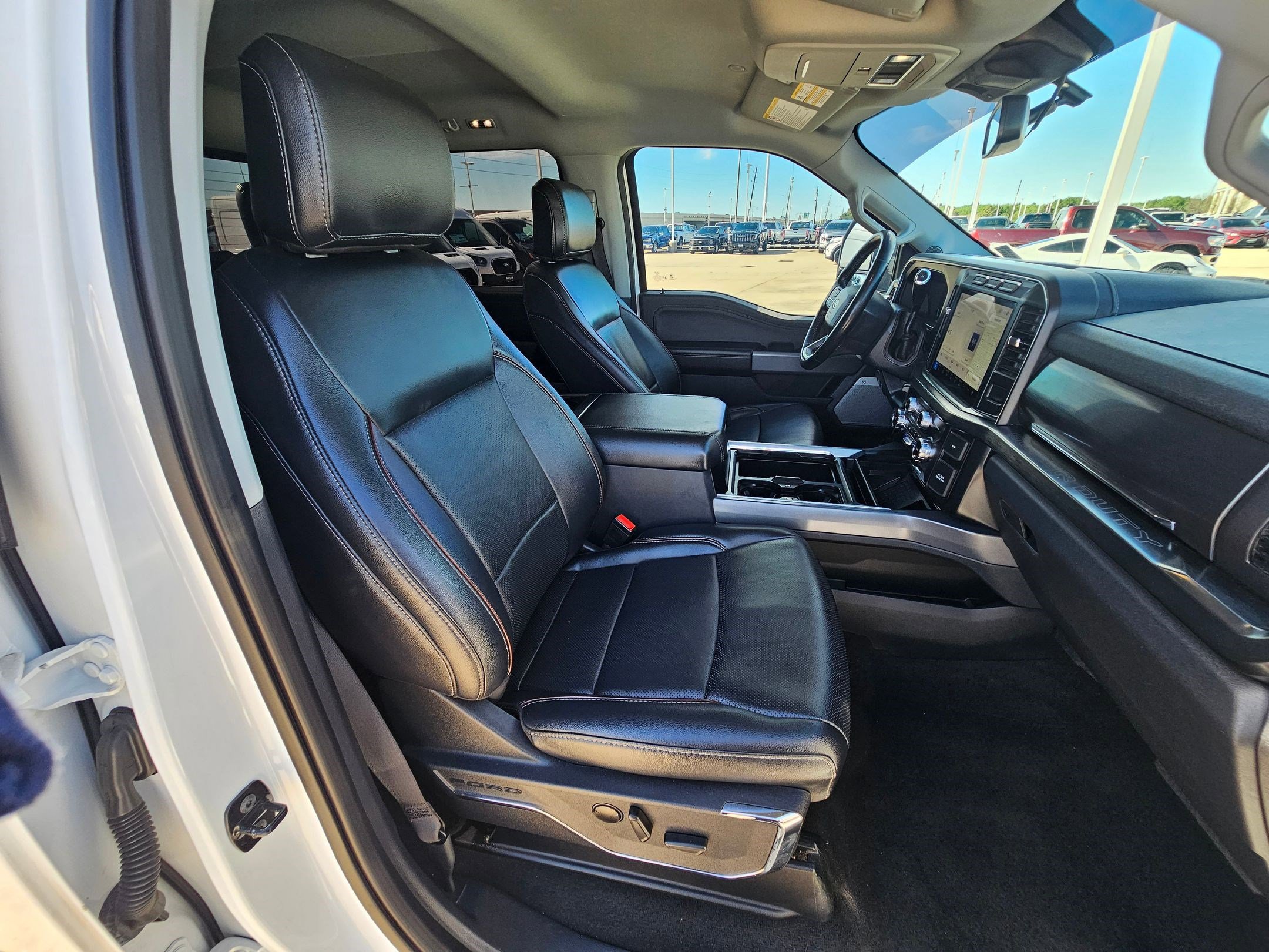 Used 2024 Ford F250 Lariat image 30