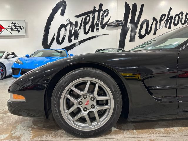 Used 2004 Chevrolet Corvette Z06 w/ Memory Package RWD image 18