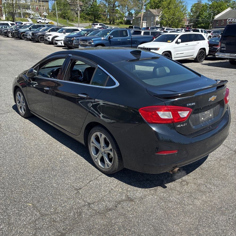 Used 2016 Chevrolet Cruze Premier FWD image 4