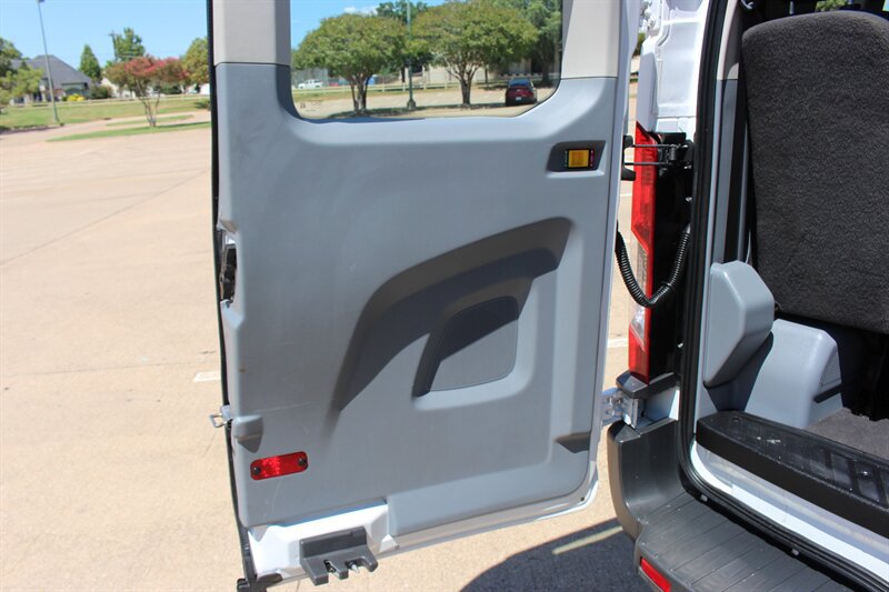 Used 2016 Ford Transit 350 XLT RWD image 12