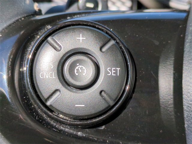 Used 2019 MINI Cooper S image 23