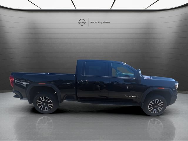 Used 2022 GMC Sierra 3500 AT4 w/ AT4 Premium Plus Package AWD/4WD image 3