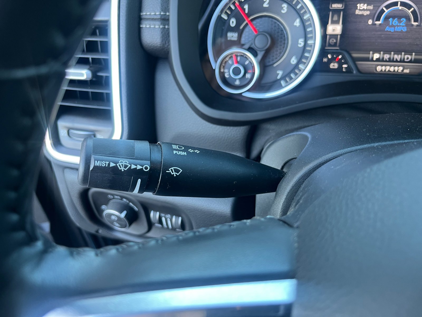 Used 2022 RAM 2500 Laramie w/ Night Edition image 11