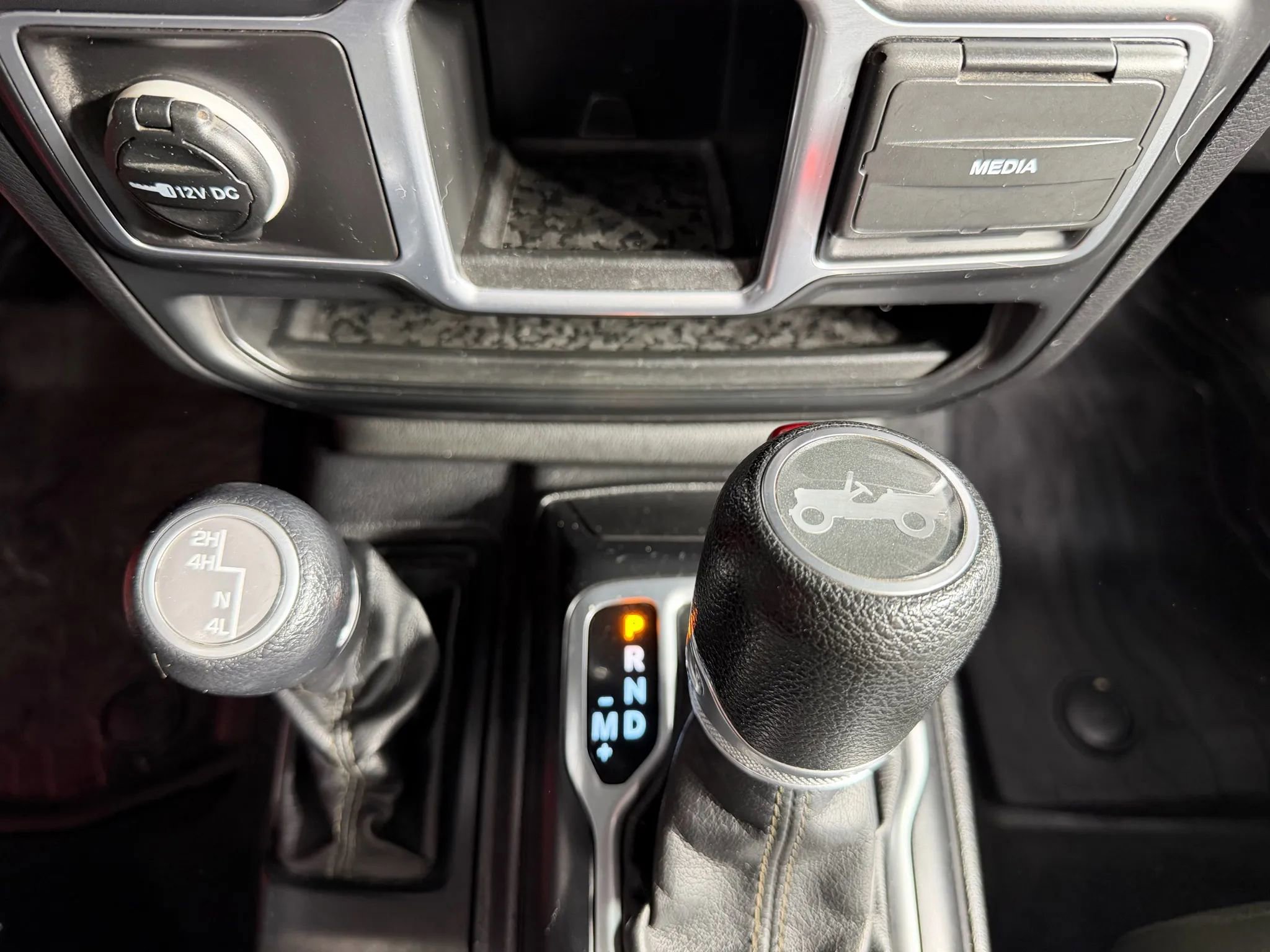 Used 2018 Jeep Wrangler Unlimited Sport image 31