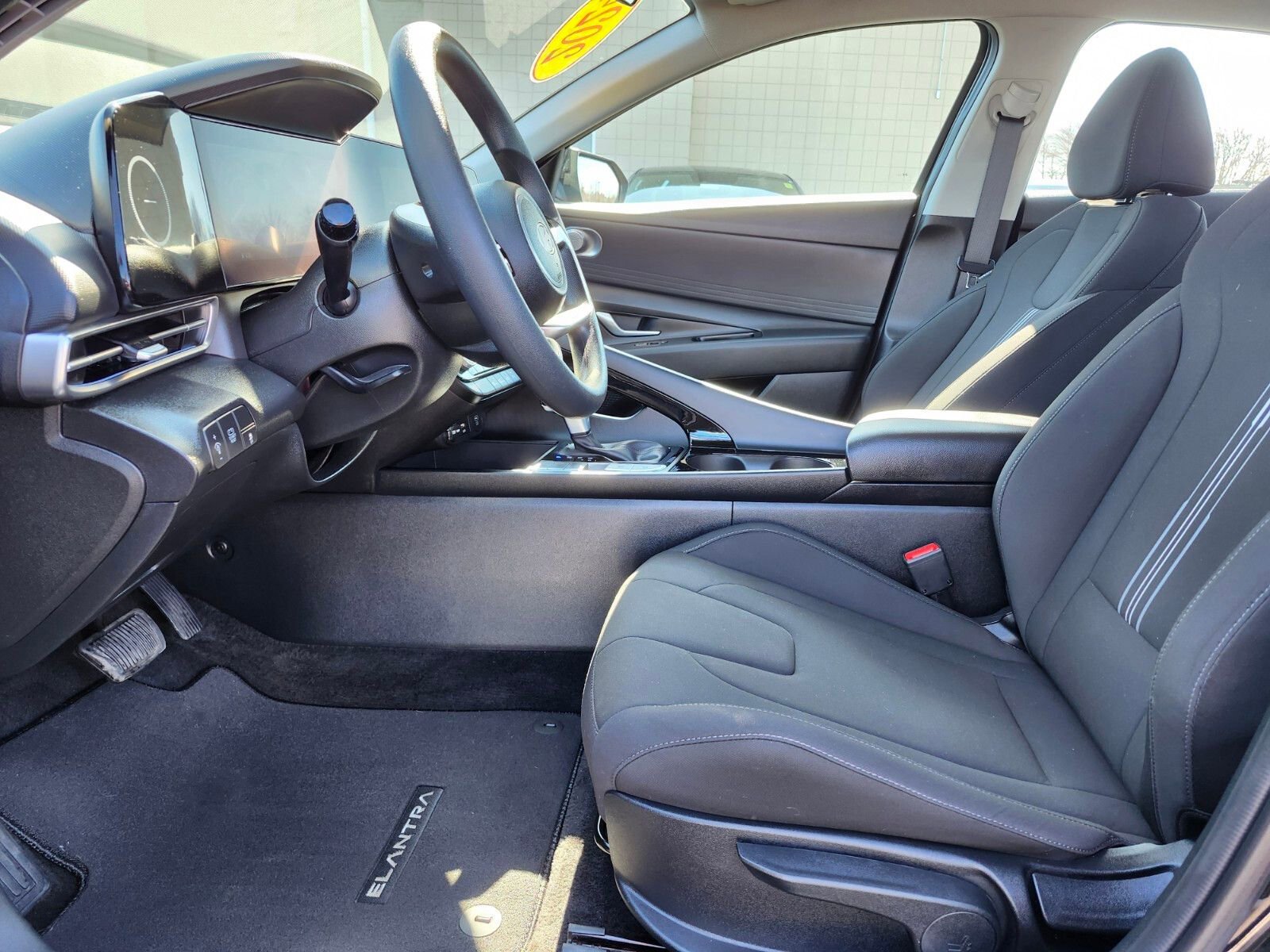 Certified 2024 Hyundai Elantra Blue FWD image 19