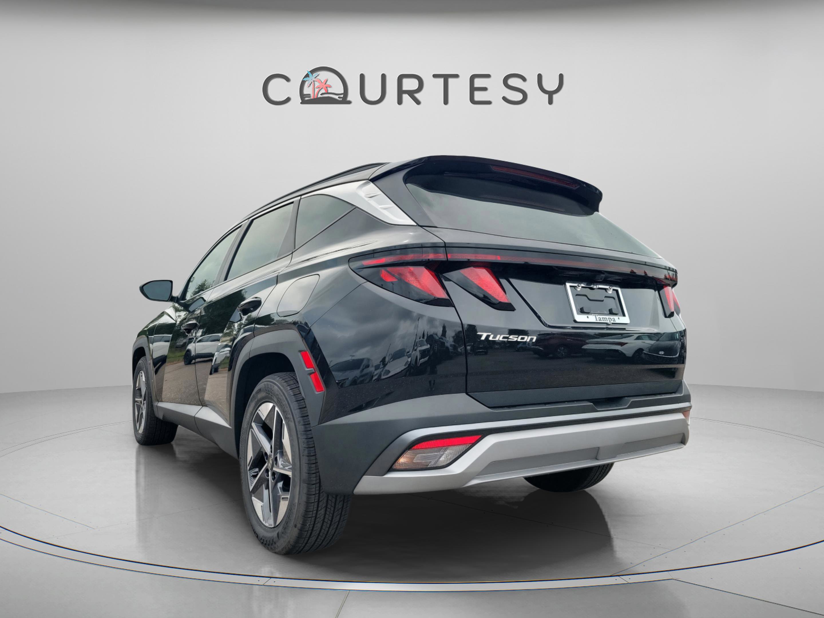 New 2026 Hyundai Tucson SEL image 3