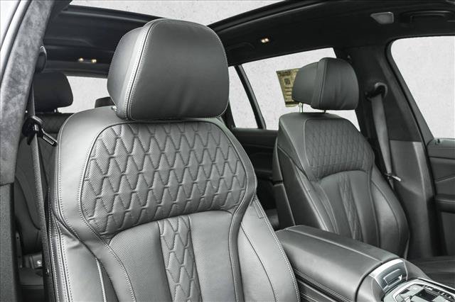 Used 2026 BMW ALPINA XB7 AWD/4WD image 28