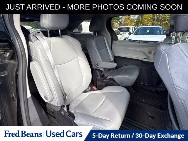 Used 2024 Toyota Sienna XLE w/ XLE Plus Package AWD/4WD image 12