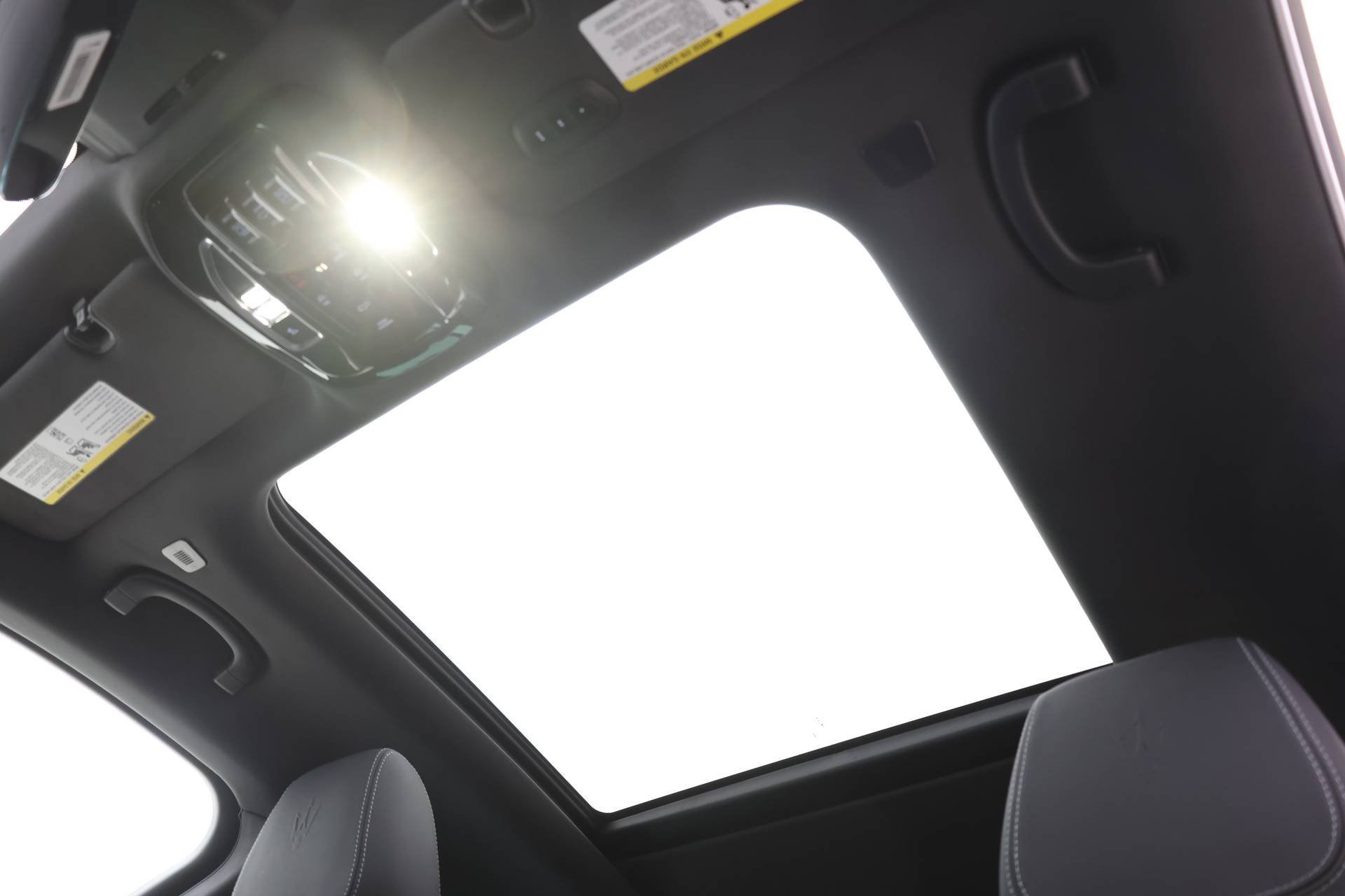 New 2025 Maserati Grecale GT image 15