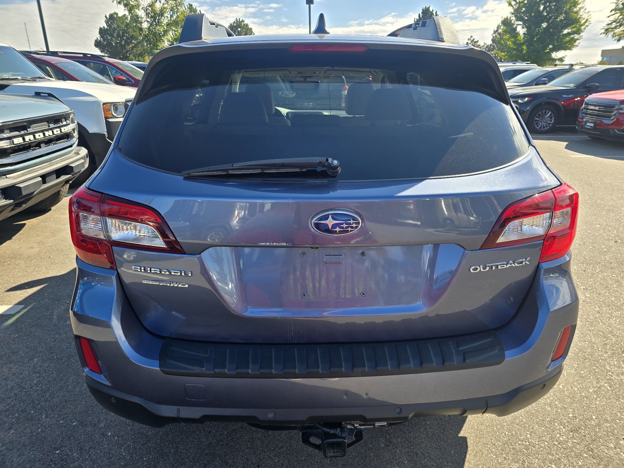 Used 2017 Subaru Outback 2.5i Limited AWD/4WD image 4