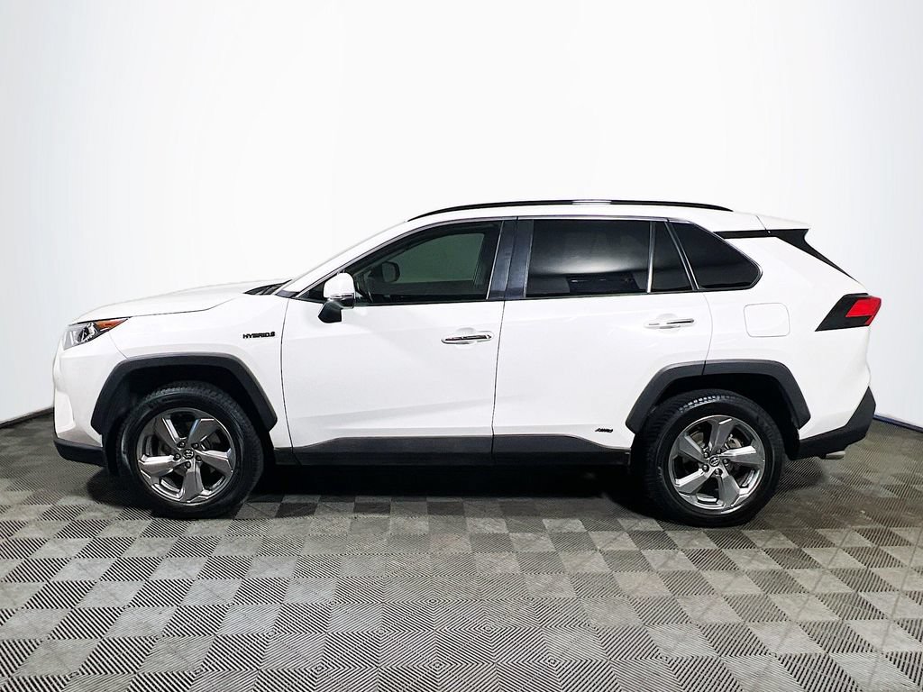 Used 2020 Toyota RAV4 Limited AWD/4WD image 4