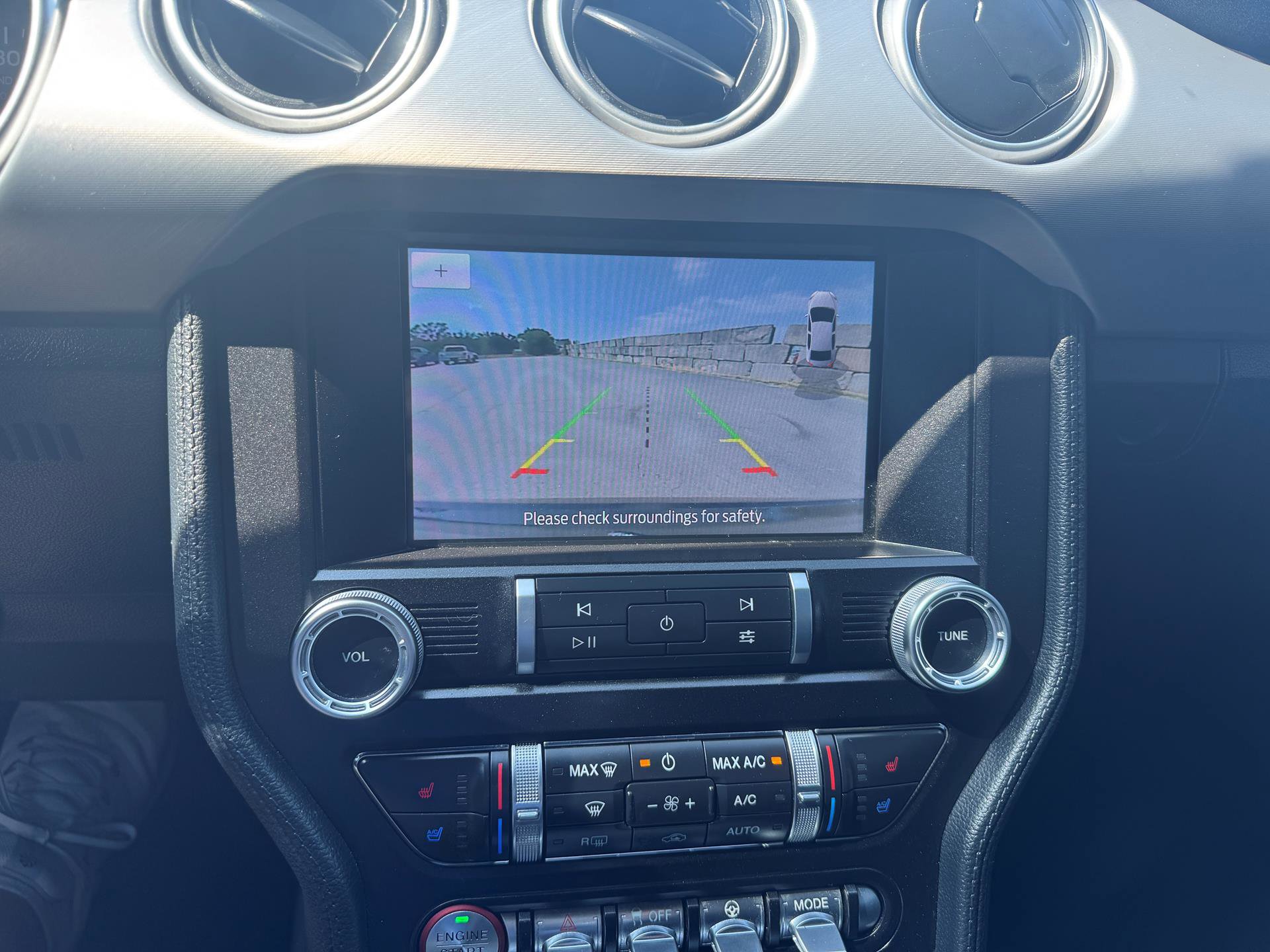 Used 2022 Ford Mustang Premium image 15