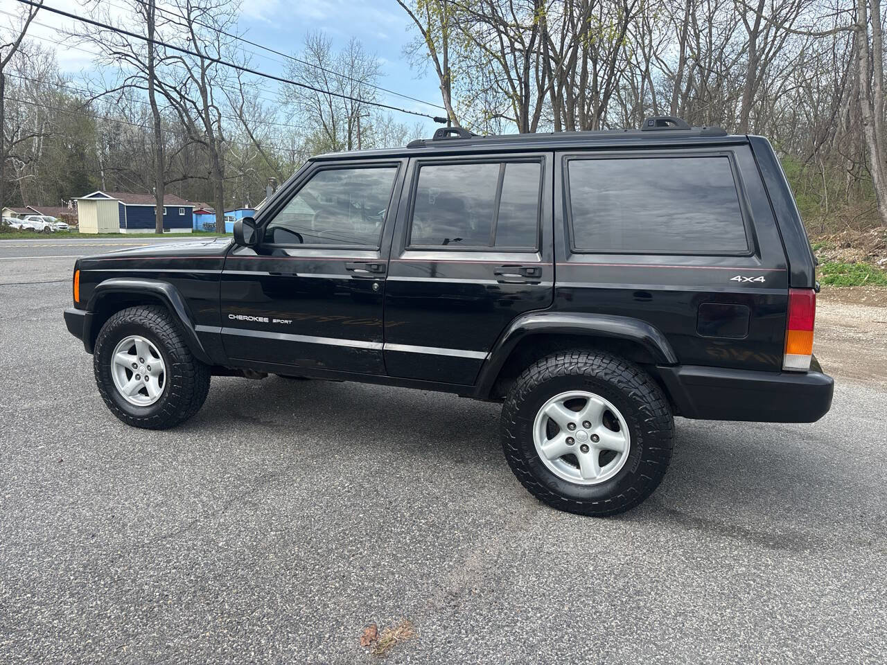 Used 2000 Jeep Cherokee Sport image 16