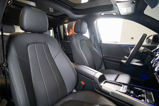 New 2026 Mercedes-Benz GLB 250 4MATIC image 12