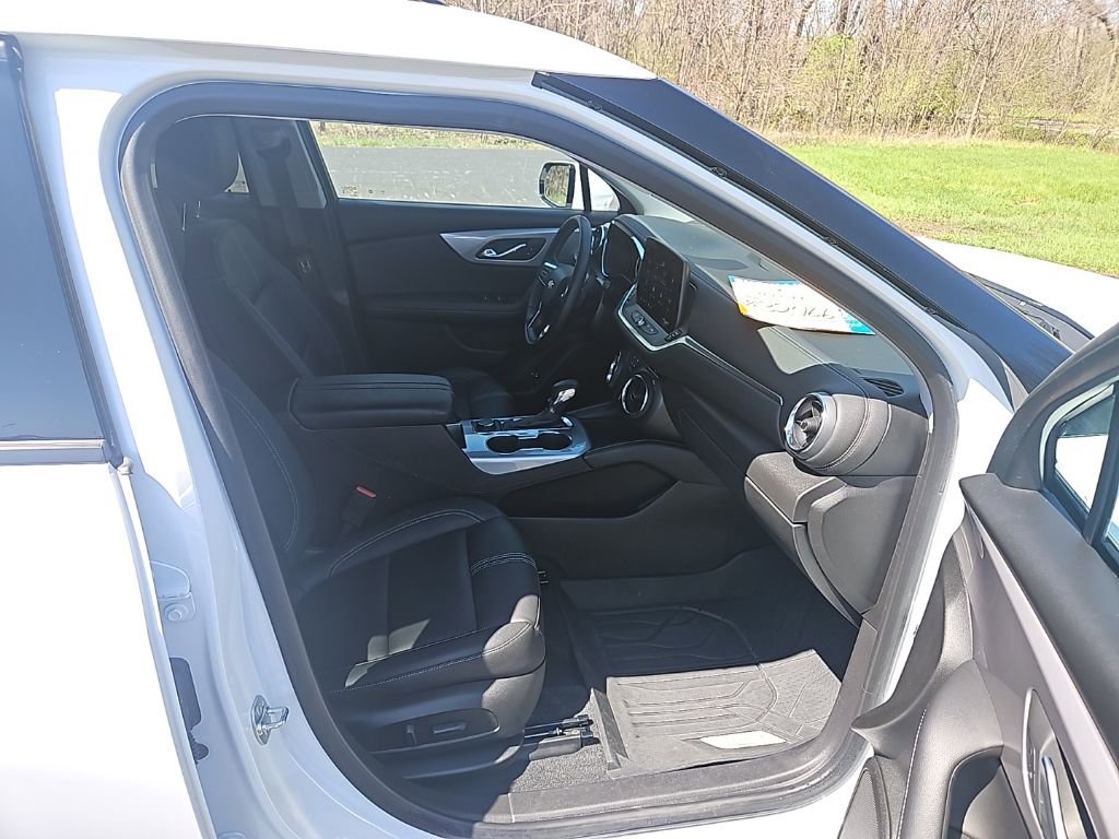 Used 2024 Chevrolet Blazer LT w/ LPO, Floor Liner Package AWD/4WD image 31