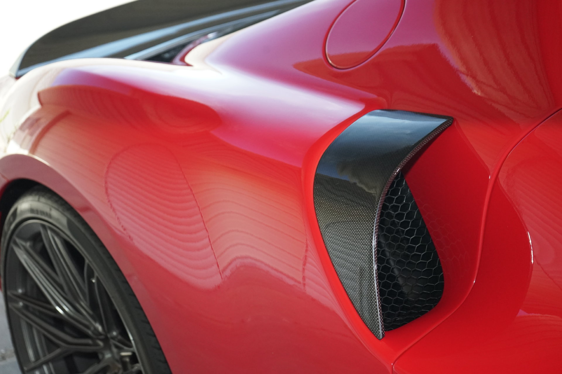 Used 2025 Ferrari 296 GTB RWD image 19