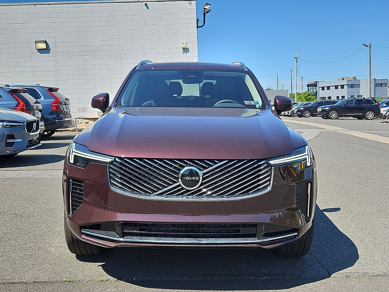 New 2026 Volvo XC90 B5 Core w/ Protection Package Premier AWD/4WD image 2