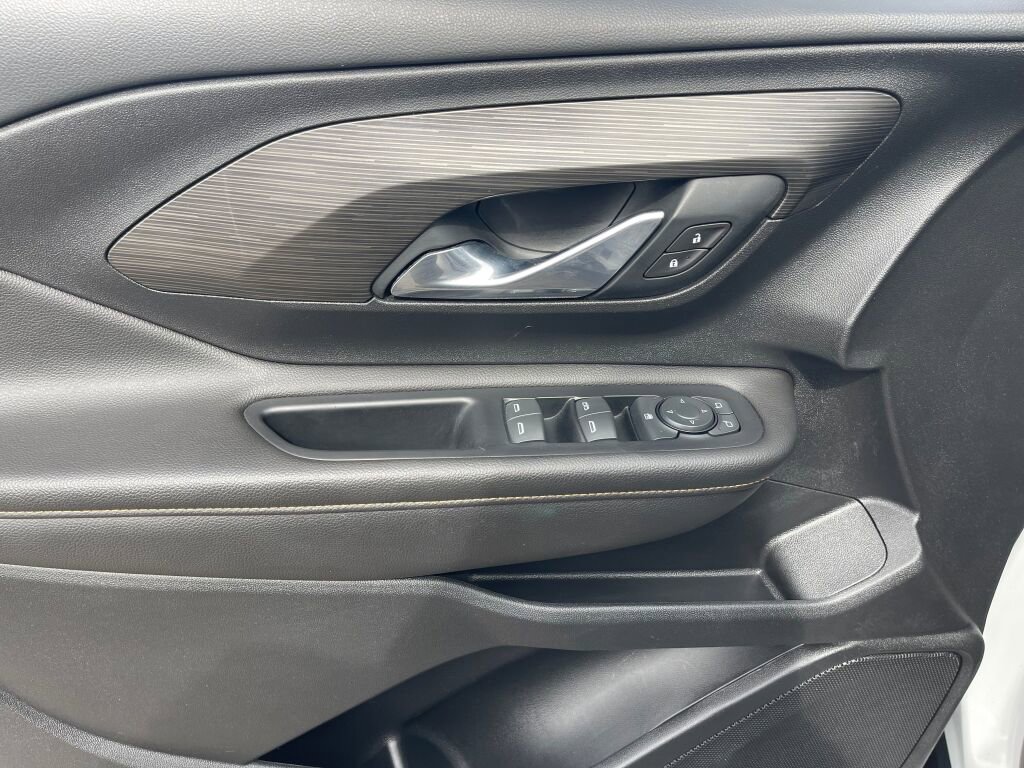 Used 2020 GMC Terrain SLT image 8