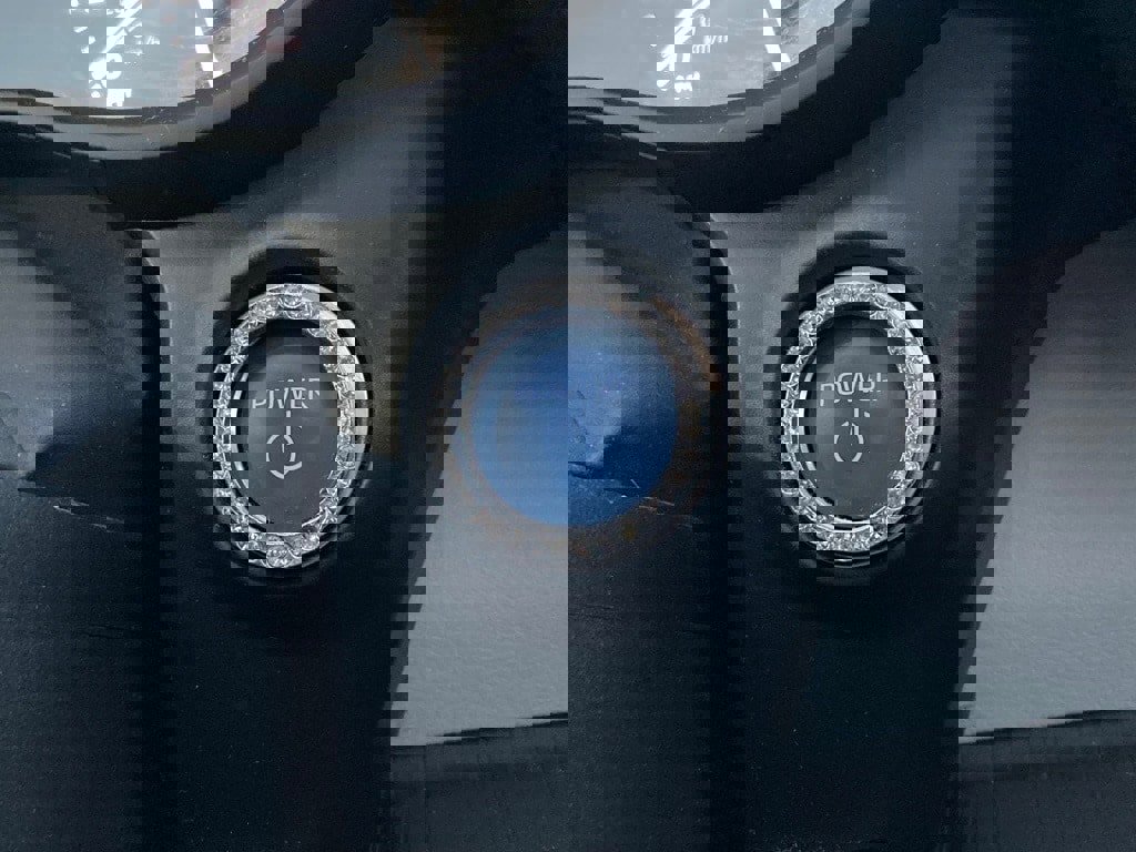 Certified 2022 Toyota Sienna XSE image 21