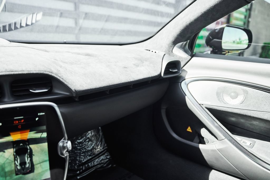 Used 2024 McLaren Artura RWD image 54